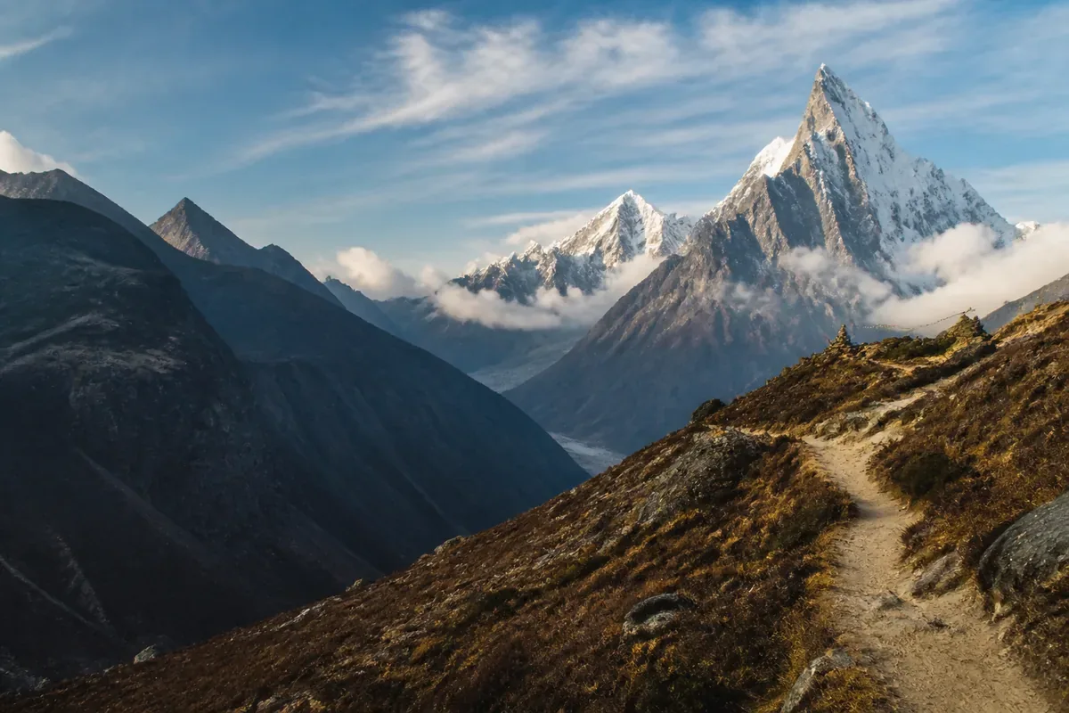 Sentier et sommets de l’Himalaya au Népal